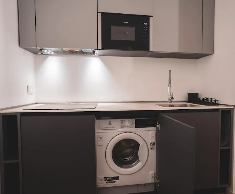 Modern Apartment Lungolago Di 科莫 0*,  意大利